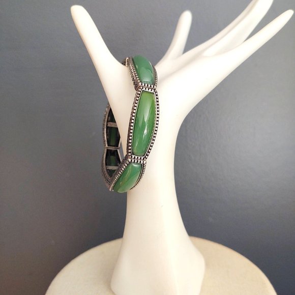 Green and silver stretch bracelet - Picture 2 of 9